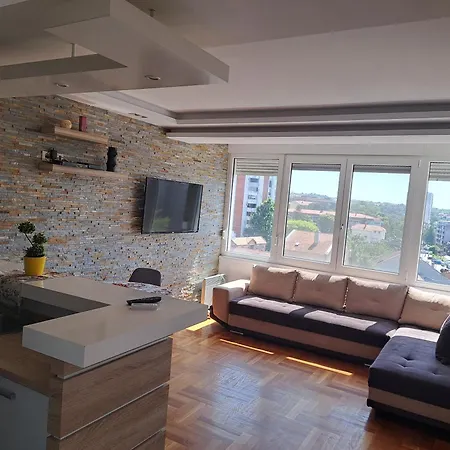 Apartman Centar V Смедеревска-Паланка Экстерьер фото